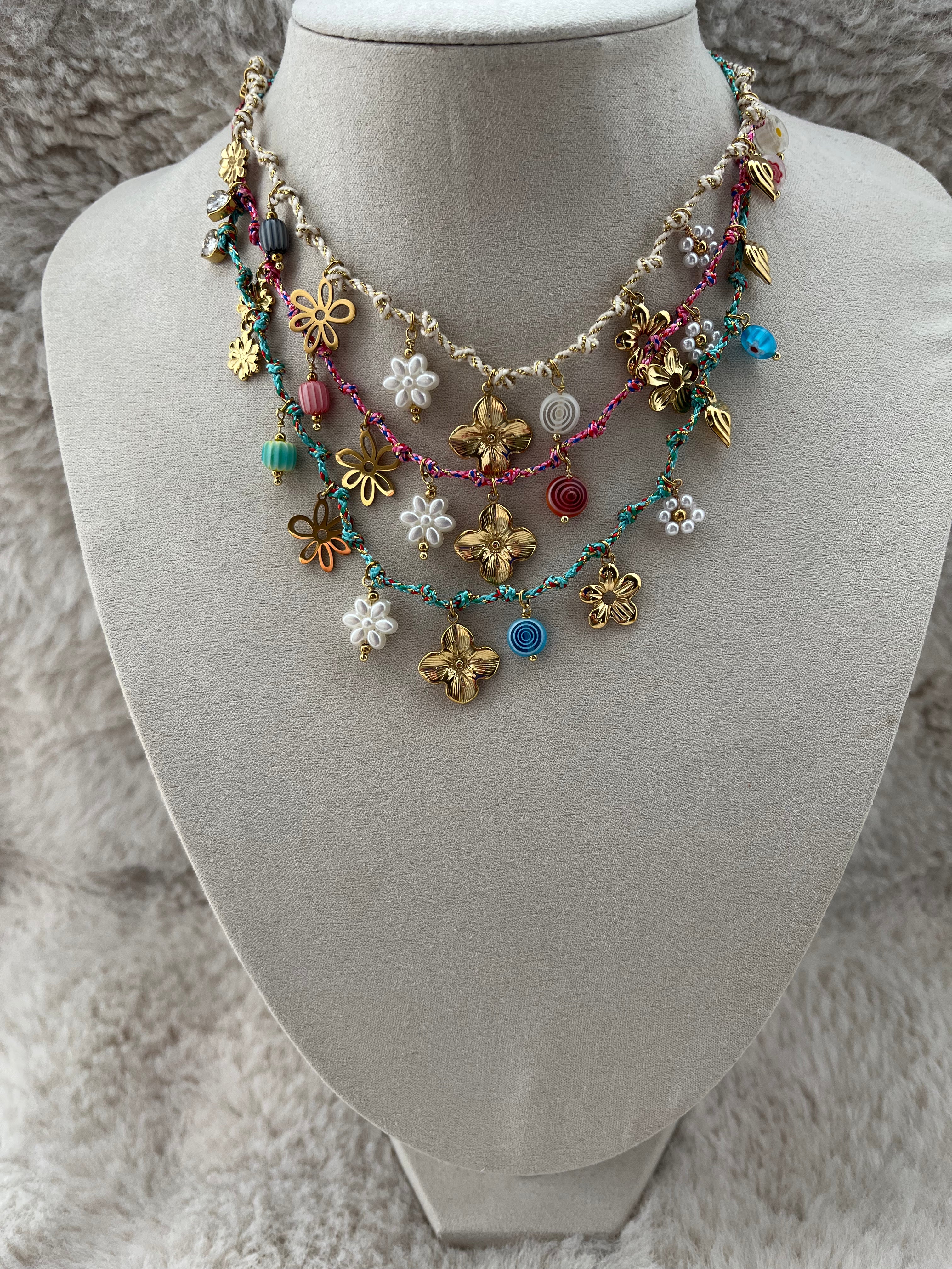 Collier THEANA acier inoxydable doré ( choix de la couleur )