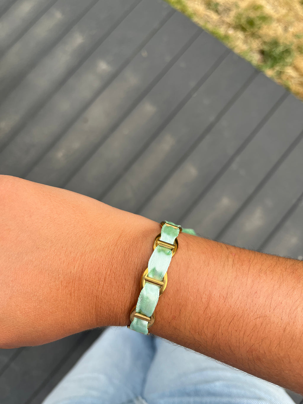 Jonc Elsa vert d’eau acier inoxydable doré
