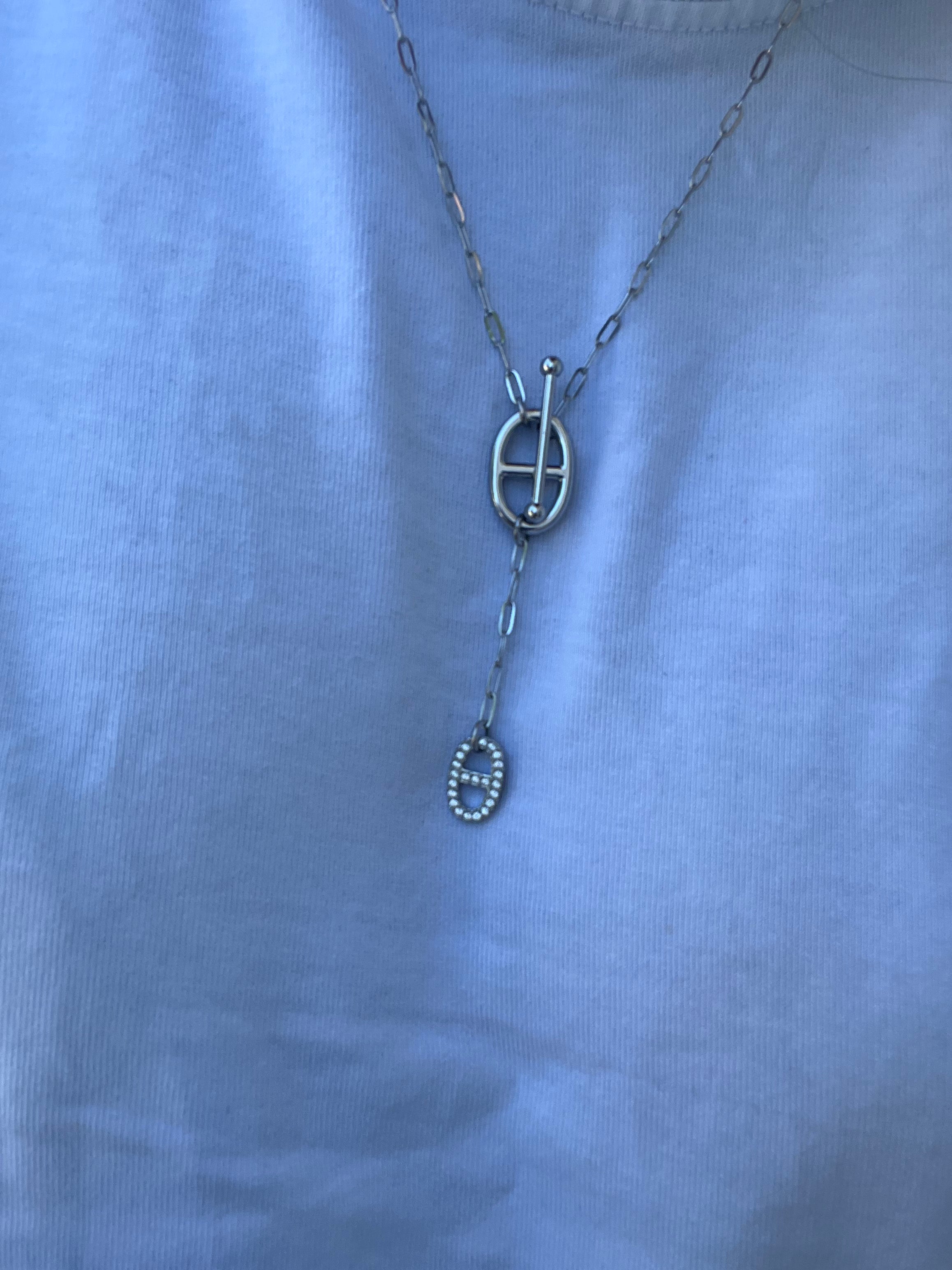 Collier Camélia acier inoxydable argenté ou doré